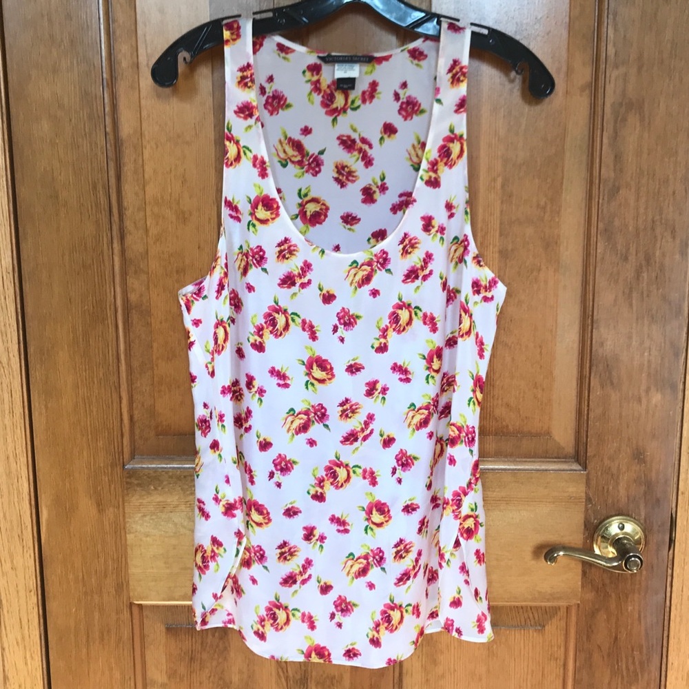 Victoria’s Secret white floral tank